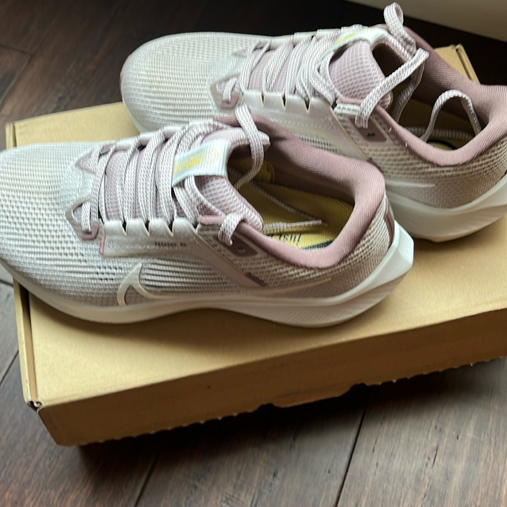 Women’s air zoom Pegasus